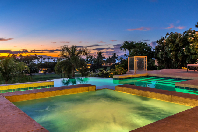 Hot tub and pool