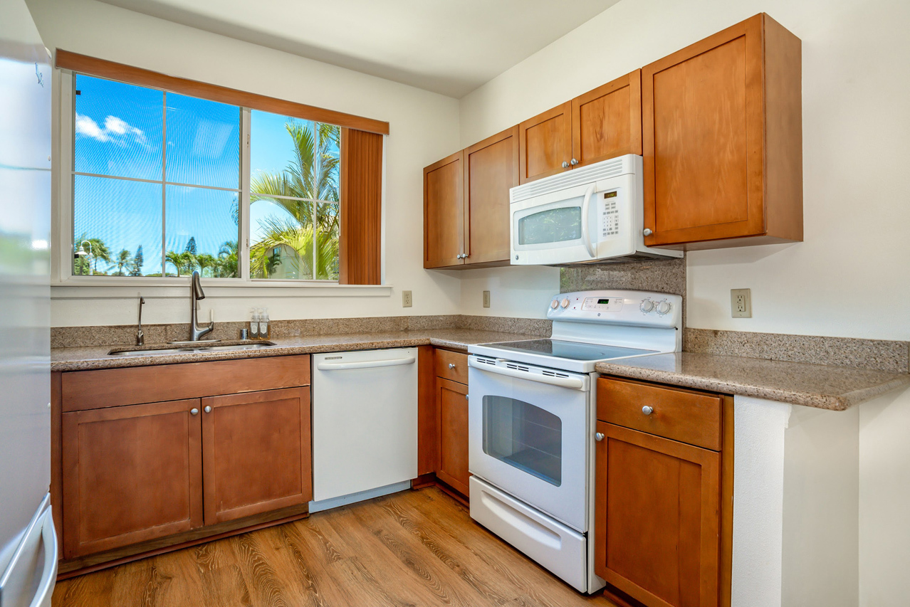 Kitchen: