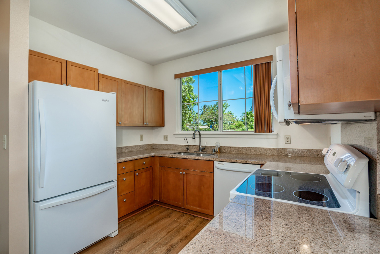 Kitchen: